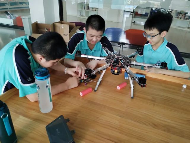 无人机教育进校园，为孩子们插上飞行的翅膀