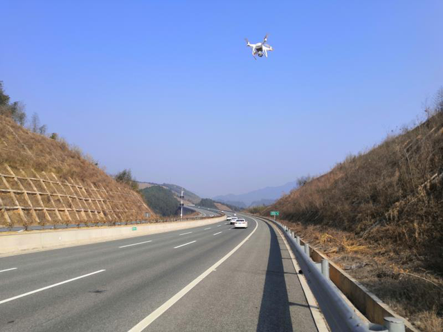 开启高速公路“智慧眼”！国内首个桥梁边坡养护无人机巡检系统上线