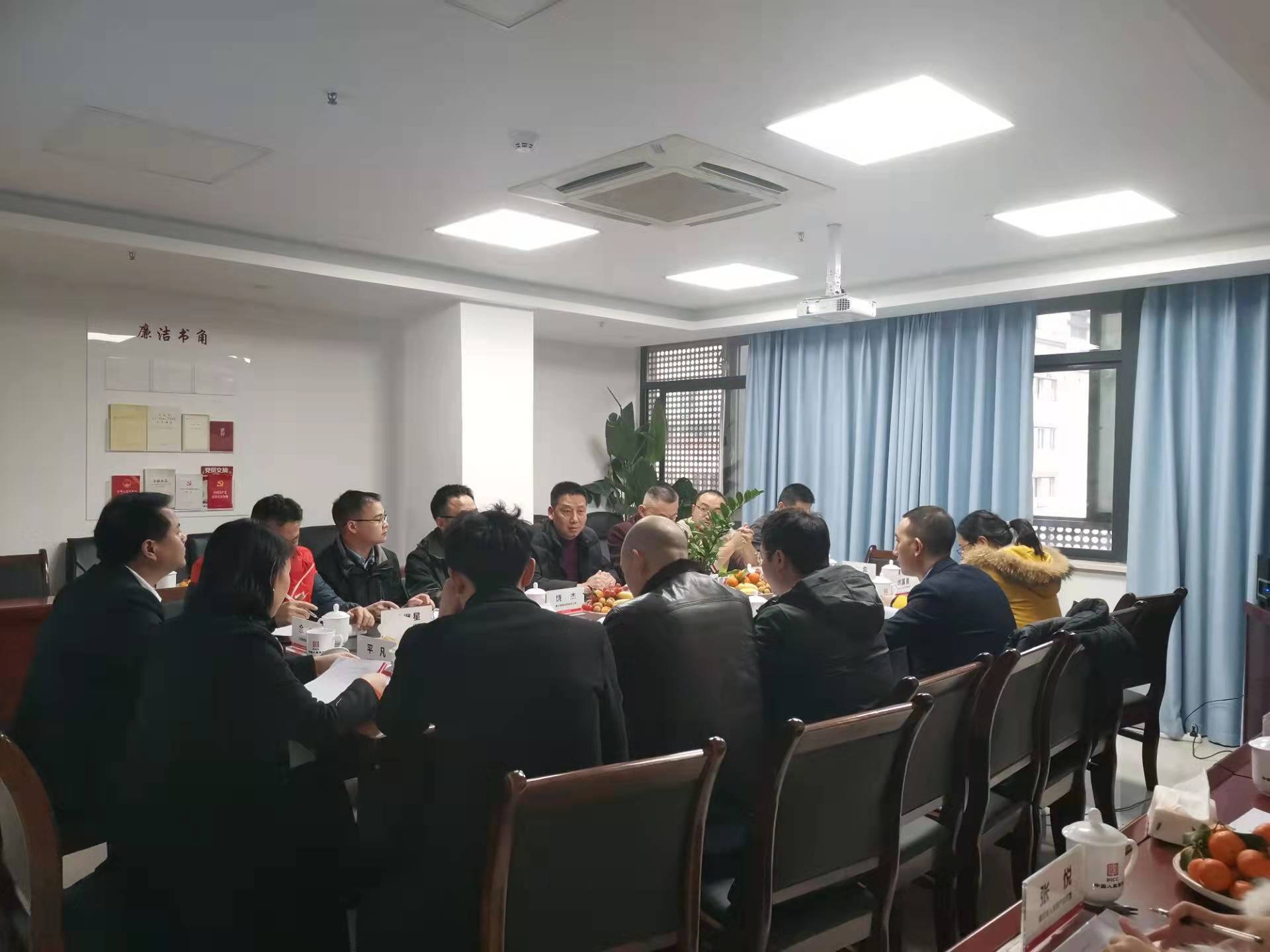 重庆市无人系统产业技术创新战略联盟举行首台（套）项目介绍会